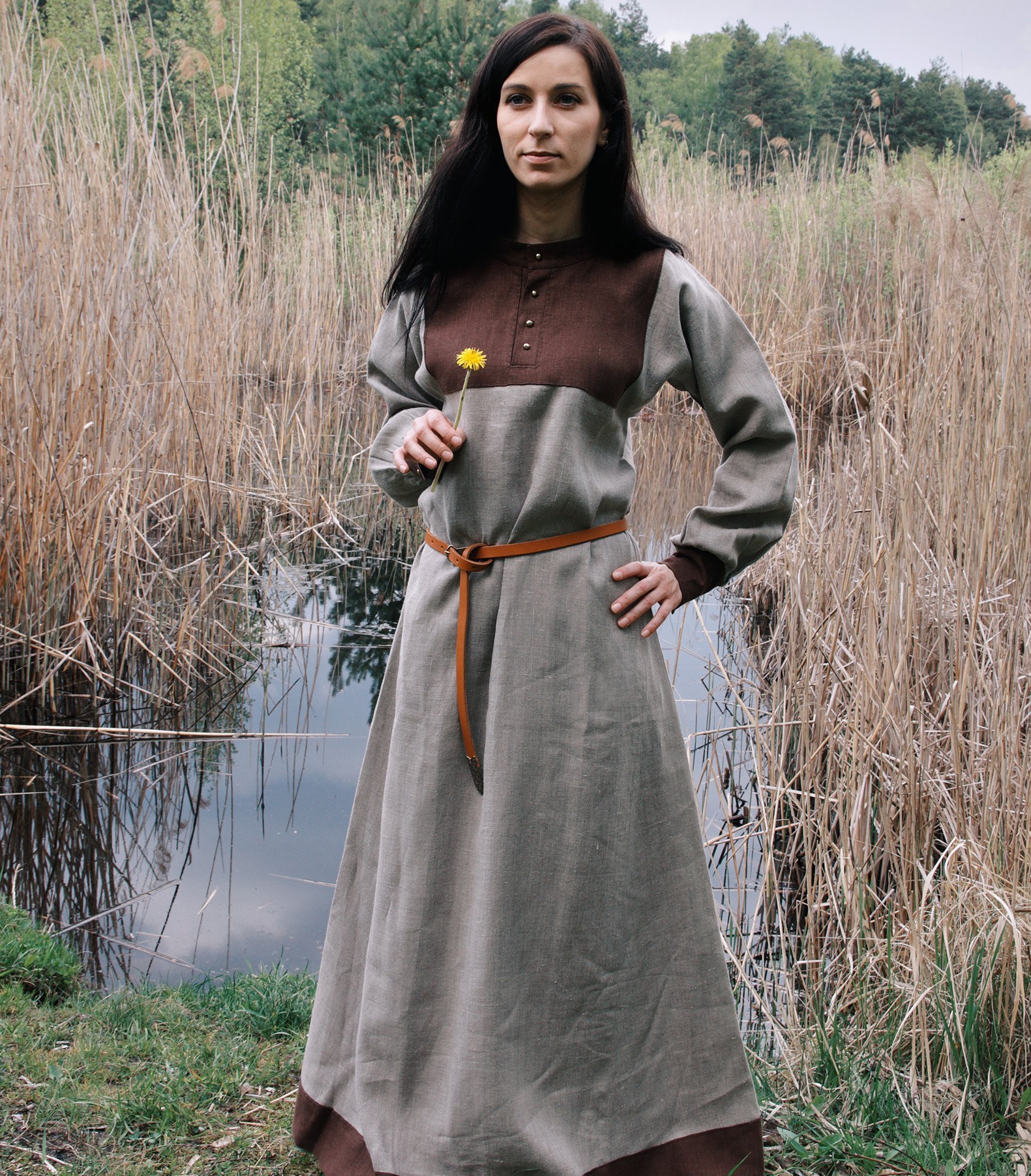 Slavic linen dress Machine sewn | Middle Ages \ Women's outfits \ Linen ...